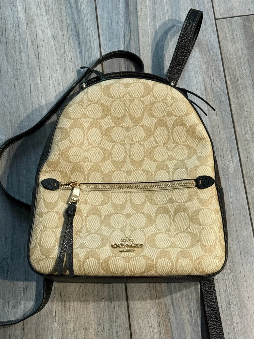 Coach Signature Backpack in Khaki/Chalk